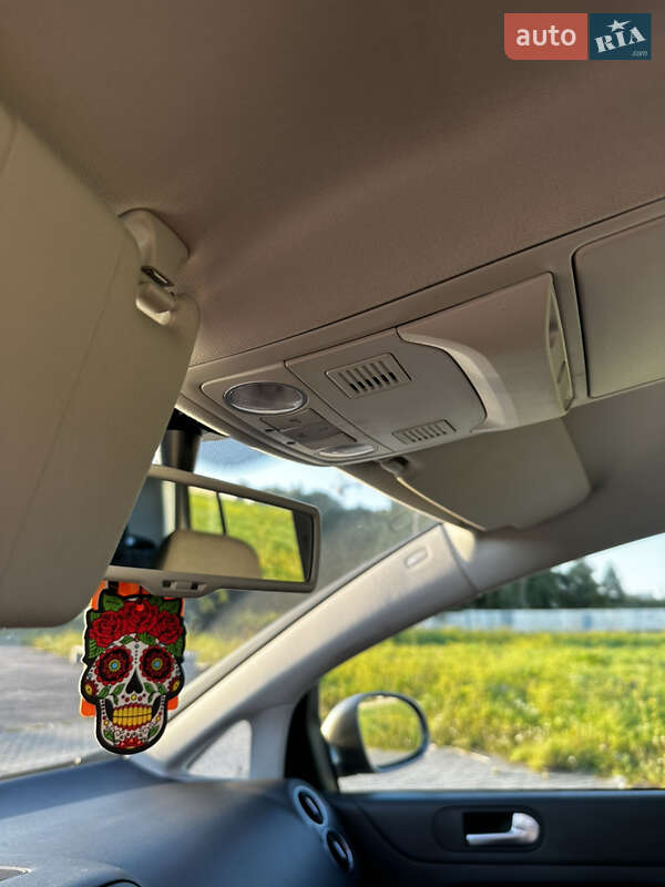 Хэтчбек Volkswagen Golf Plus 2010 в Львове