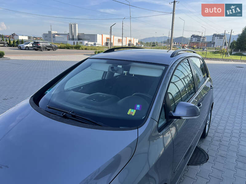 Хетчбек Volkswagen Golf Plus 2010 в Хусті