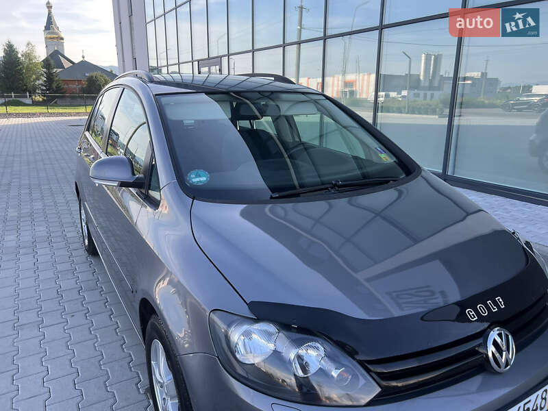 Хетчбек Volkswagen Golf Plus 2010 в Хусті