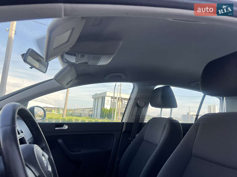 Хетчбек Volkswagen Golf Plus 2010 в Хусті