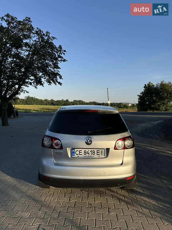 Хэтчбек Volkswagen Golf Plus 2005 в Черновцах