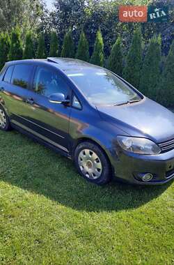 Хэтчбек Volkswagen Golf Plus 2012 в Дубно