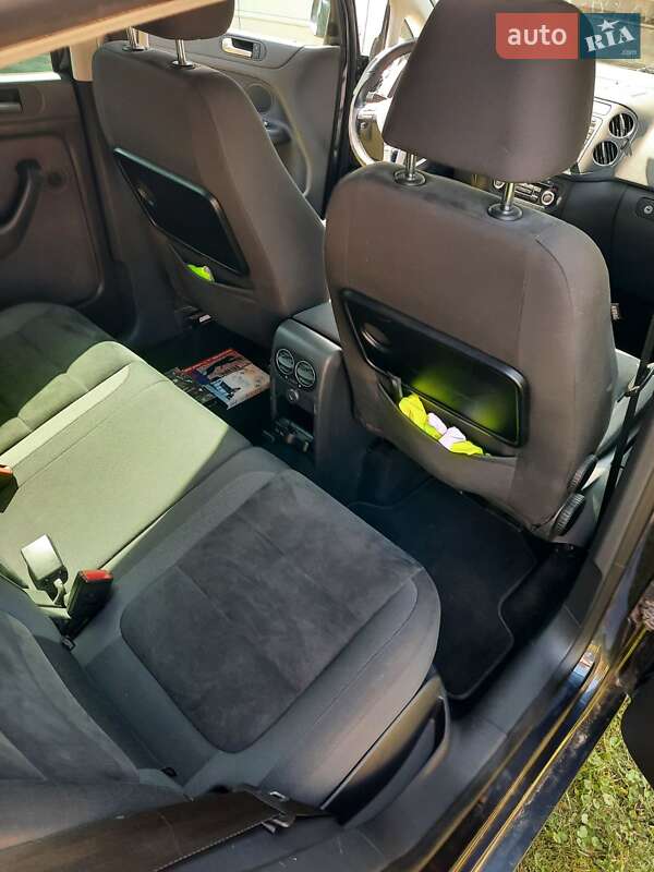 Хэтчбек Volkswagen Golf Plus 2012 в Дубно