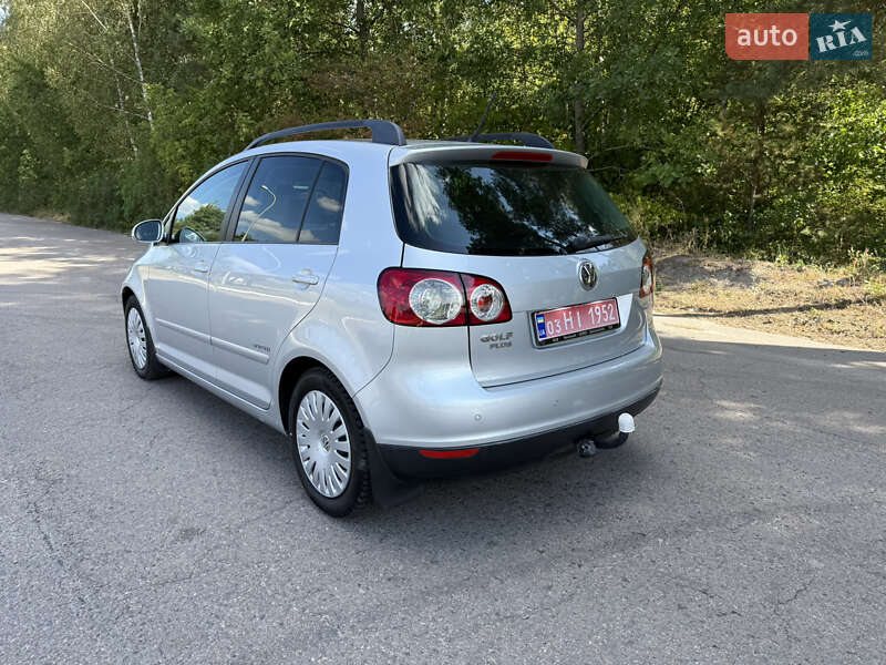 Хэтчбек Volkswagen Golf Plus 2008 в Ковеле