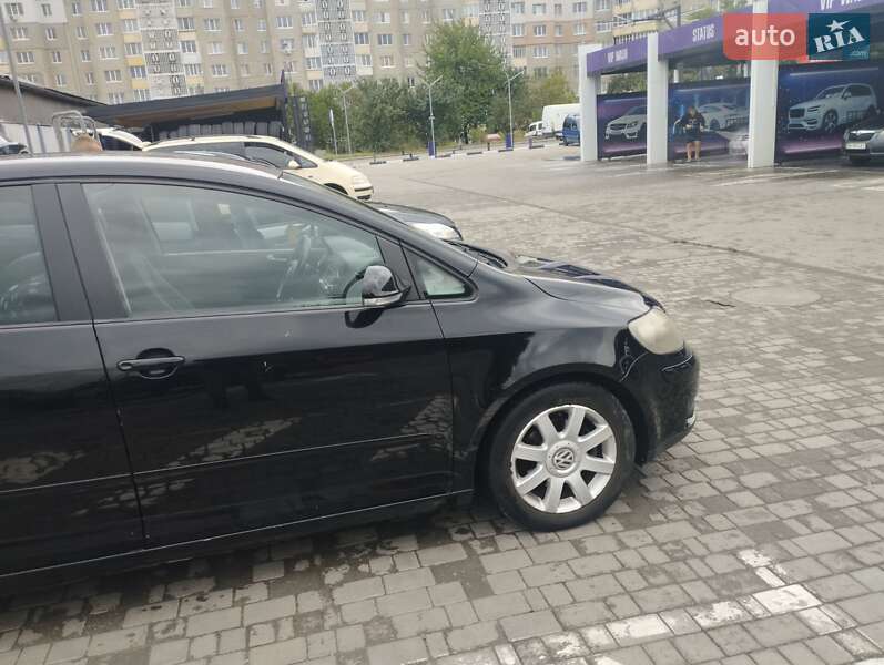 Хэтчбек Volkswagen Golf Plus 2005 в Ровно