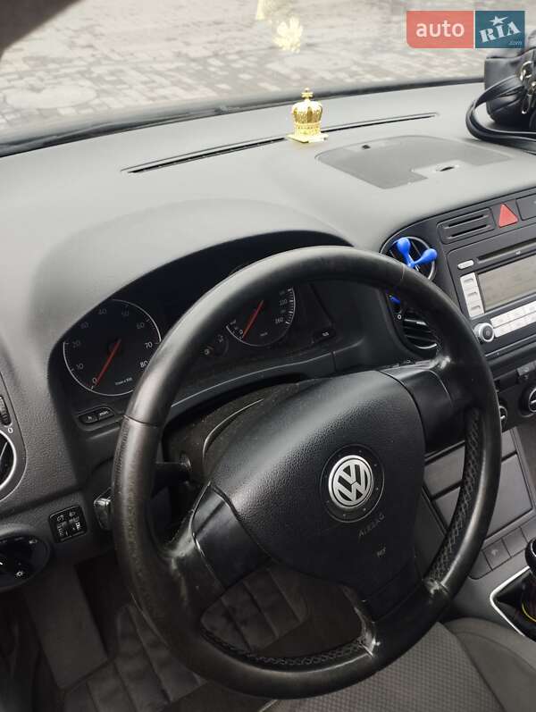 Хэтчбек Volkswagen Golf Plus 2005 в Ровно