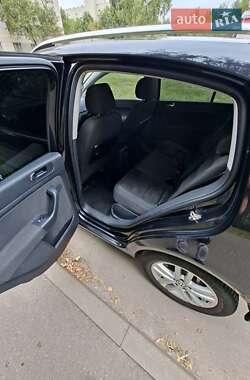 Хетчбек Volkswagen Golf Plus 2012 в 