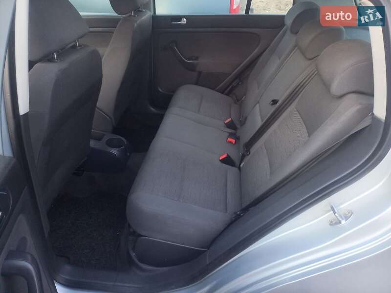 Хетчбек Volkswagen Golf Plus 2006 в Рівному