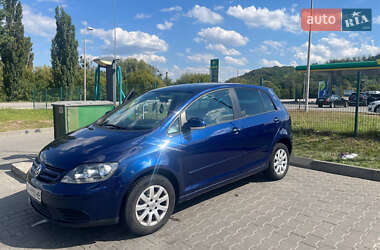 Хэтчбек Volkswagen Golf Plus 2006 в Обухове