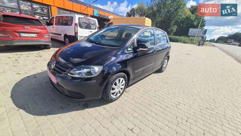 Хетчбек Volkswagen Golf Plus 2005 в Снятині