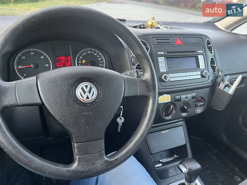 Хэтчбек Volkswagen Golf Plus 2006 в Старой Выжевке фото 14 Хэтчбек Volkswagen Golf Plus 2006 в Старой Выжевке