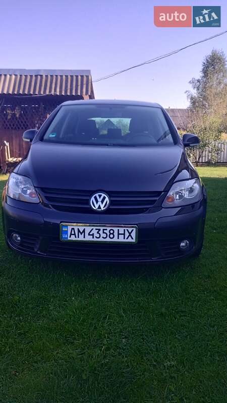 Хэтчбек Volkswagen Golf Plus 2006 в Олевске