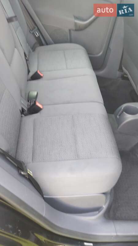 Хэтчбек Volkswagen Golf Plus 2006 в Олевске