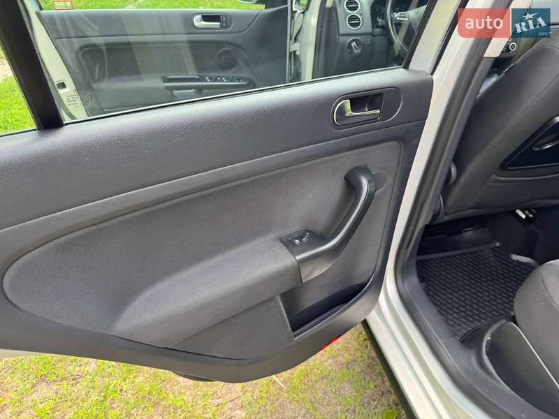 Хэтчбек Volkswagen Golf Plus 2010 в Полтаве фото 37 Хэтчбек Volkswagen Golf Plus 2010 в Полтаве