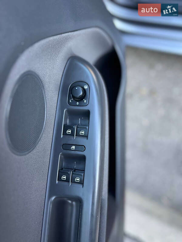 Хэтчбек Volkswagen Golf Plus 2008 в Киеве фото 54 Хэтчбек Volkswagen Golf Plus 2008 в Киеве