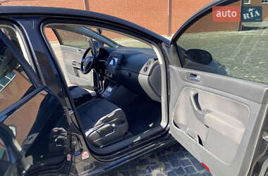 Хэтчбек Volkswagen Golf Plus 2006 в  фото 26 Хэтчбек Volkswagen Golf Plus 2006 в
