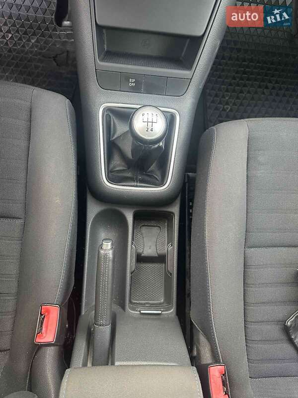 Хетчбек Volkswagen Golf Plus 2007 в Сарнах