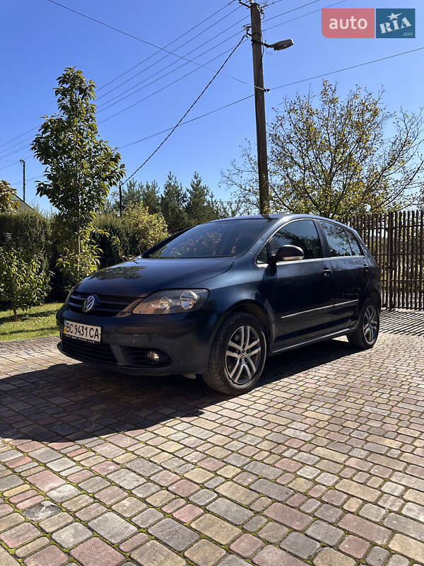Хэтчбек Volkswagen Golf Plus 2009 в Дрогобыче