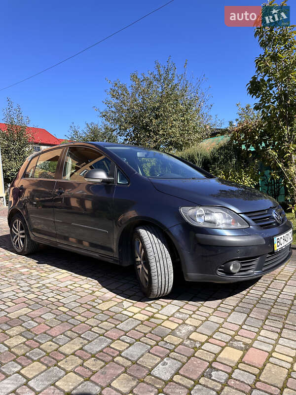 Хэтчбек Volkswagen Golf Plus 2009 в Дрогобыче
