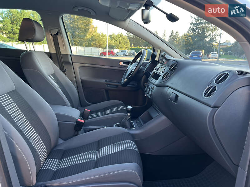 Хетчбек Volkswagen Golf Plus 2008 в Луцьку фото 28 Хетчбек Volkswagen Golf Plus 2008 в Луцьку