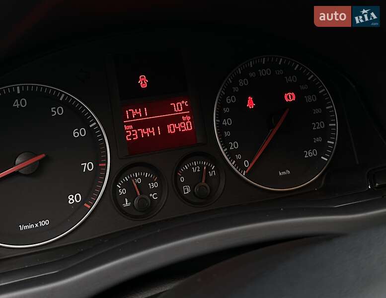 Хэтчбек Volkswagen Golf Plus 2005 в Ровно