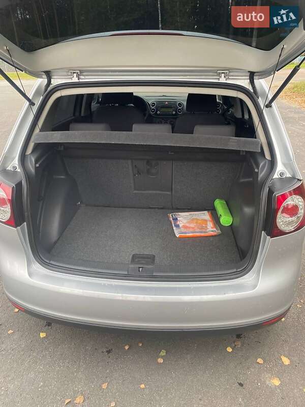 Хетчбек Volkswagen Golf Plus 2005 в Ємільчиному