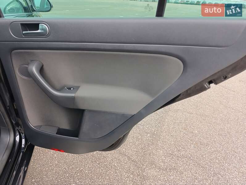 Хэтчбек Volkswagen Golf Plus 2012 в Киеве фото 24 Хэтчбек Volkswagen Golf Plus 2012 в Киеве