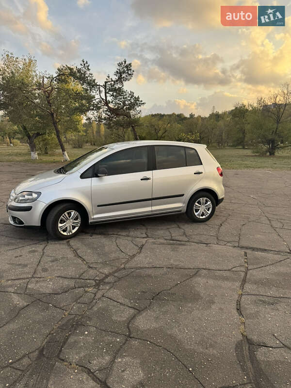 Хетчбек Volkswagen Golf Plus 2008 в Кам'янському фото 5 Хетчбек Volkswagen Golf Plus 2008 в Кам'янському
