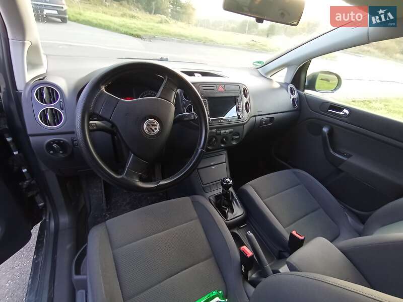 Хетчбек Volkswagen Golf Plus 2005 в Трускавці