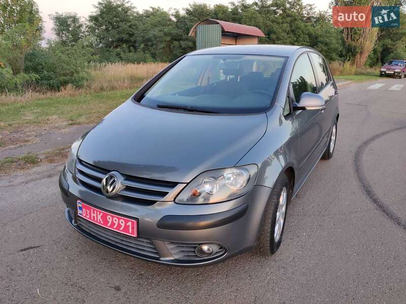 Хэтчбек Volkswagen Golf Plus 2006 в Барышевке