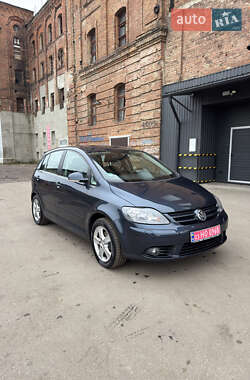 Хэтчбек Volkswagen Golf Plus 2008 в Ахтырке