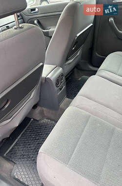Хэтчбек Volkswagen Golf Plus 2005 в 
