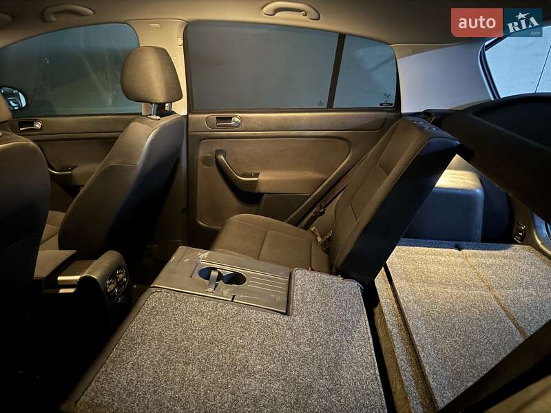 Хетчбек Volkswagen Golf Plus 2010 в Києві
