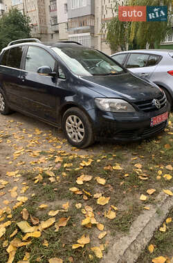 Хэтчбек Volkswagen Golf Plus 2007 в Ромнах