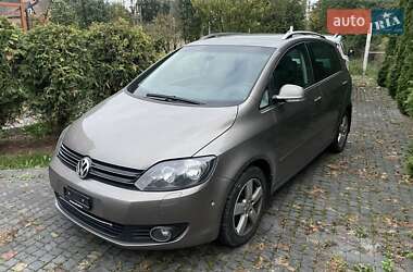 Хэтчбек Volkswagen Golf Plus 2010 в 