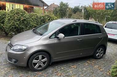 Хэтчбек Volkswagen Golf Plus 2010 в 