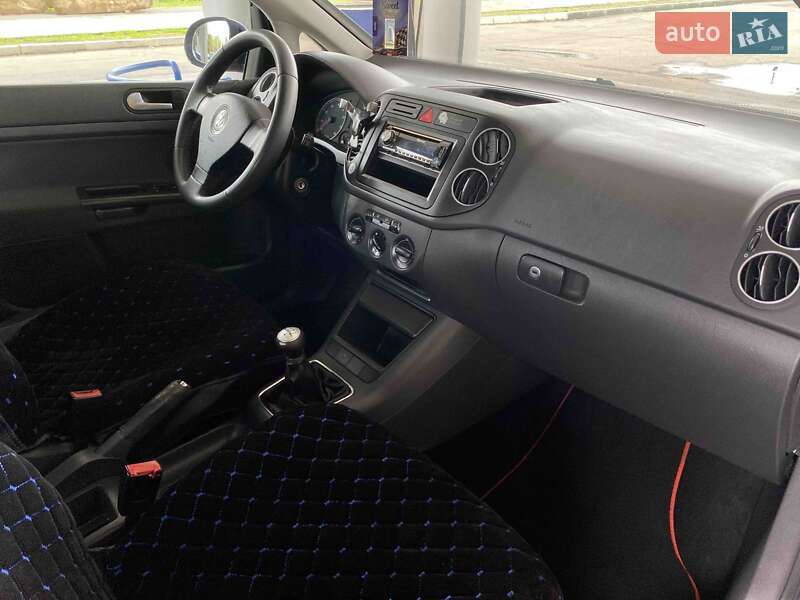 Хэтчбек Volkswagen Golf Plus 2006 в Николаеве