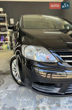 Хэтчбек Volkswagen Golf Plus 2006 в 