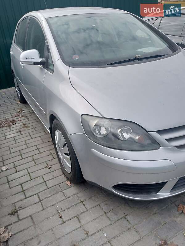 Хэтчбек Volkswagen Golf Plus 2008 в Александрие