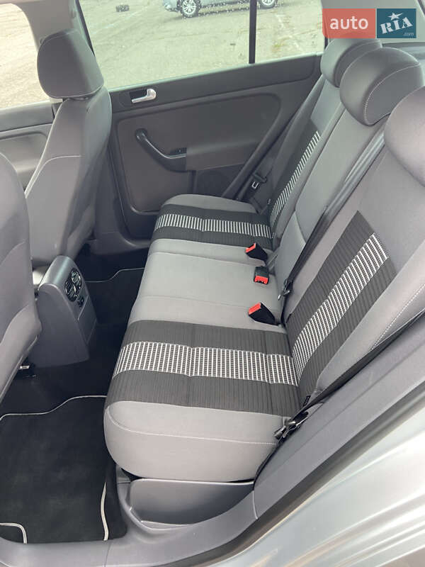 Хэтчбек Volkswagen Golf Plus 2009 в Ровно фото 31 Хэтчбек Volkswagen Golf Plus 2009 в Ровно