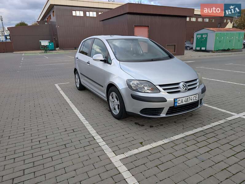 Хетчбек Volkswagen Golf Plus 2006 в Черкасах фото 3 Хетчбек Volkswagen Golf Plus 2006 в Черкасах