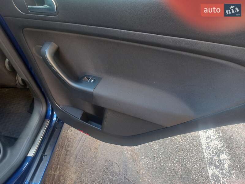 Хэтчбек Volkswagen Golf Plus 2010 в Киеве фото 18 Хэтчбек Volkswagen Golf Plus 2010 в Киеве