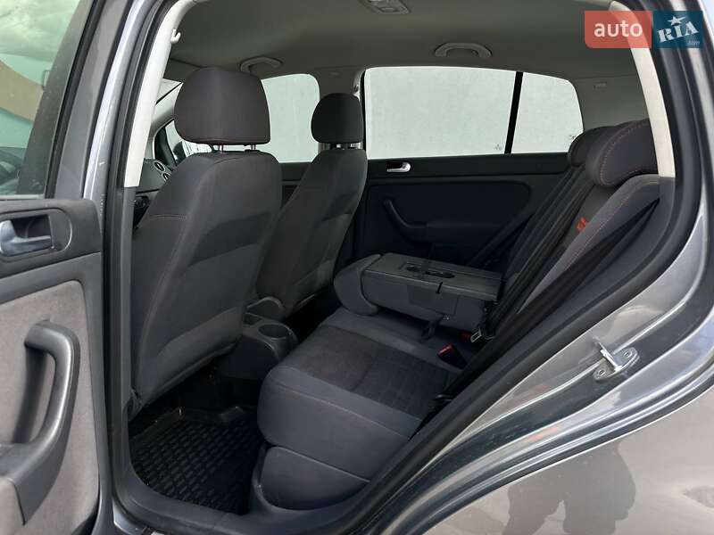 Хэтчбек Volkswagen Golf Plus 2006 в Киеве