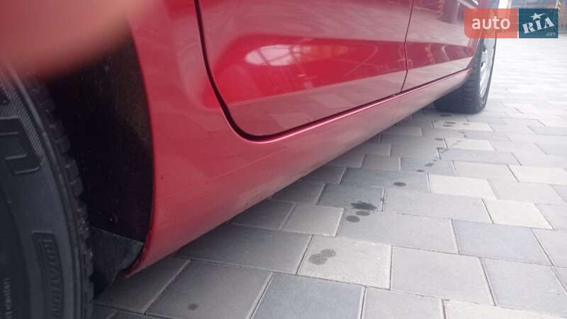 Хетчбек Volkswagen Golf Plus 2009 в Полтаві фото 3 Хетчбек Volkswagen Golf Plus 2009 в Полтаві