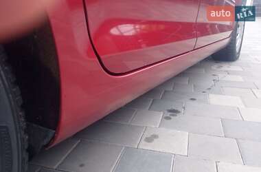 Хэтчбек Volkswagen Golf Plus 2009 в 