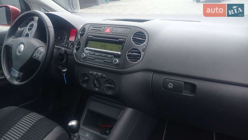 Хетчбек Volkswagen Golf Plus 2009 в Полтаві фото 8 Хетчбек Volkswagen Golf Plus 2009 в Полтаві