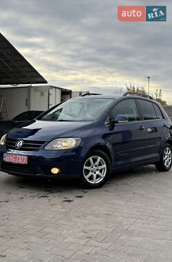 Хэтчбек Volkswagen Golf Plus 2008 в 