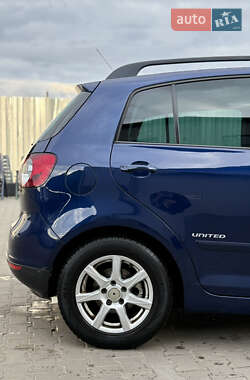 Хэтчбек Volkswagen Golf Plus 2008 в 