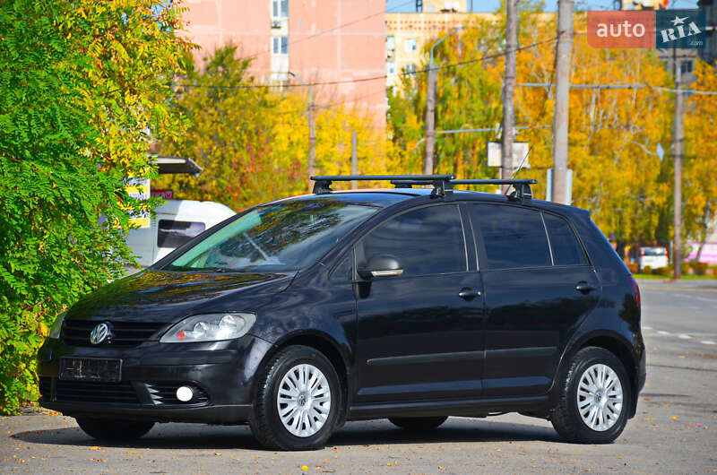 Хетчбек Volkswagen Golf Plus 2009 в Дніпрі