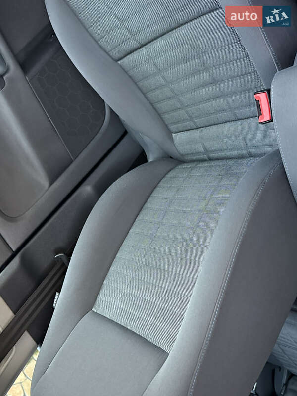 Хэтчбек Volkswagen Golf Plus 2007 в Могилев-Подольске фото 67 Хэтчбек Volkswagen Golf Plus 2007 в Могилев-Подольске